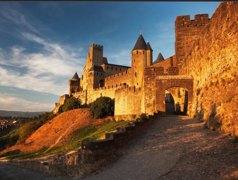 Gite Au Pied De La Cite Medievale - Le 127 Каркассон Экстерьер фото